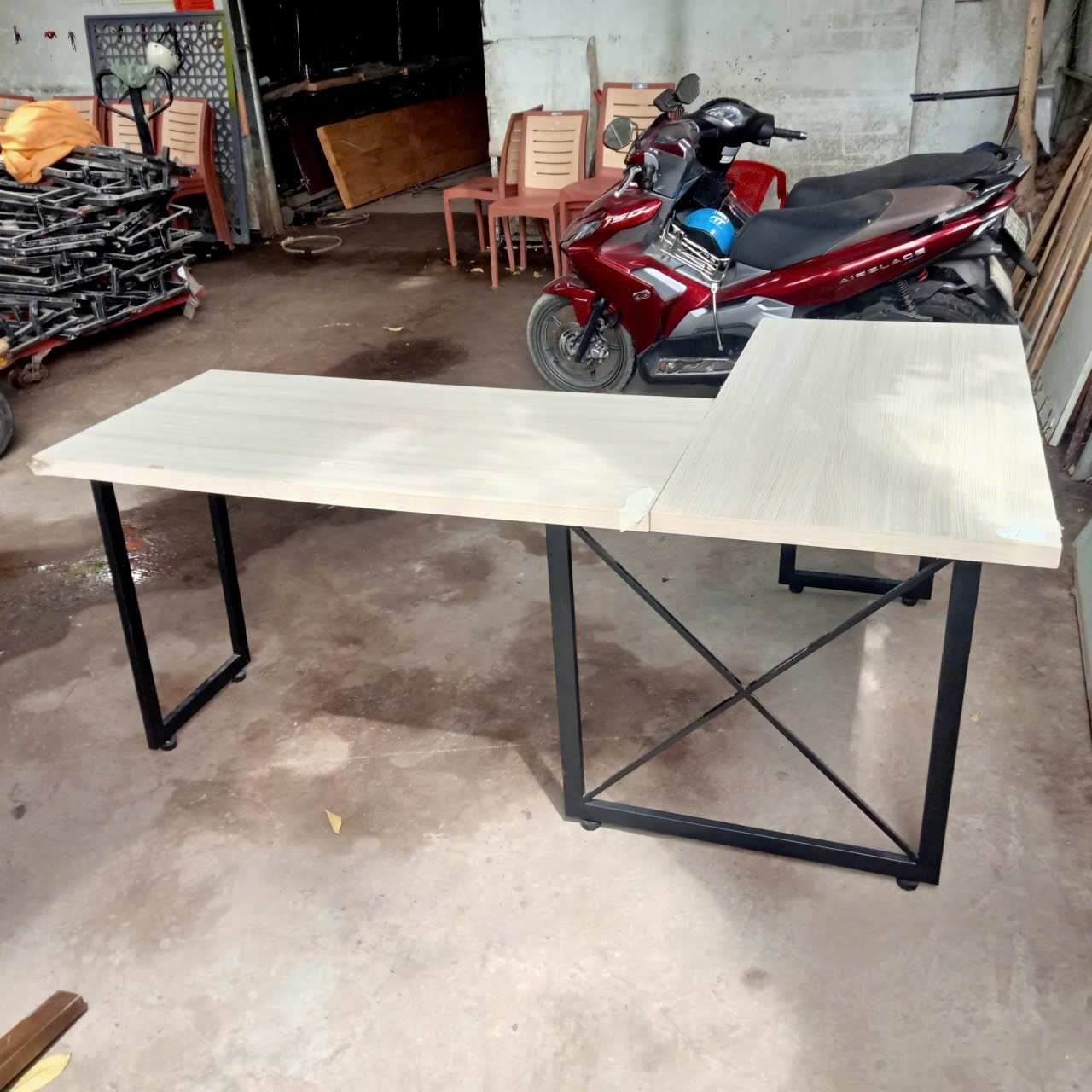 Bàn làm việc cũ SP020384