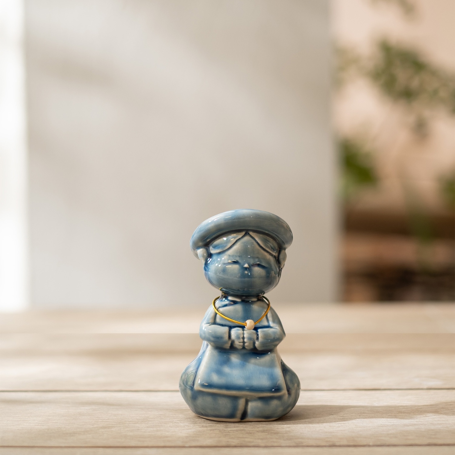 Cô bé Việt Nam (Size M) - Nghệ nhân Tú Trần
