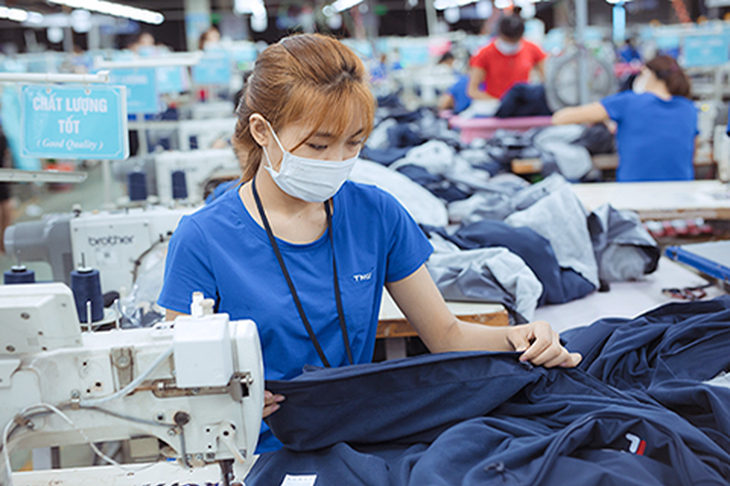 Doanh thu kỷ lục, 'ông lớn' dệt may nuôi gần 19.000 lao động với lương 12 triệu/tháng