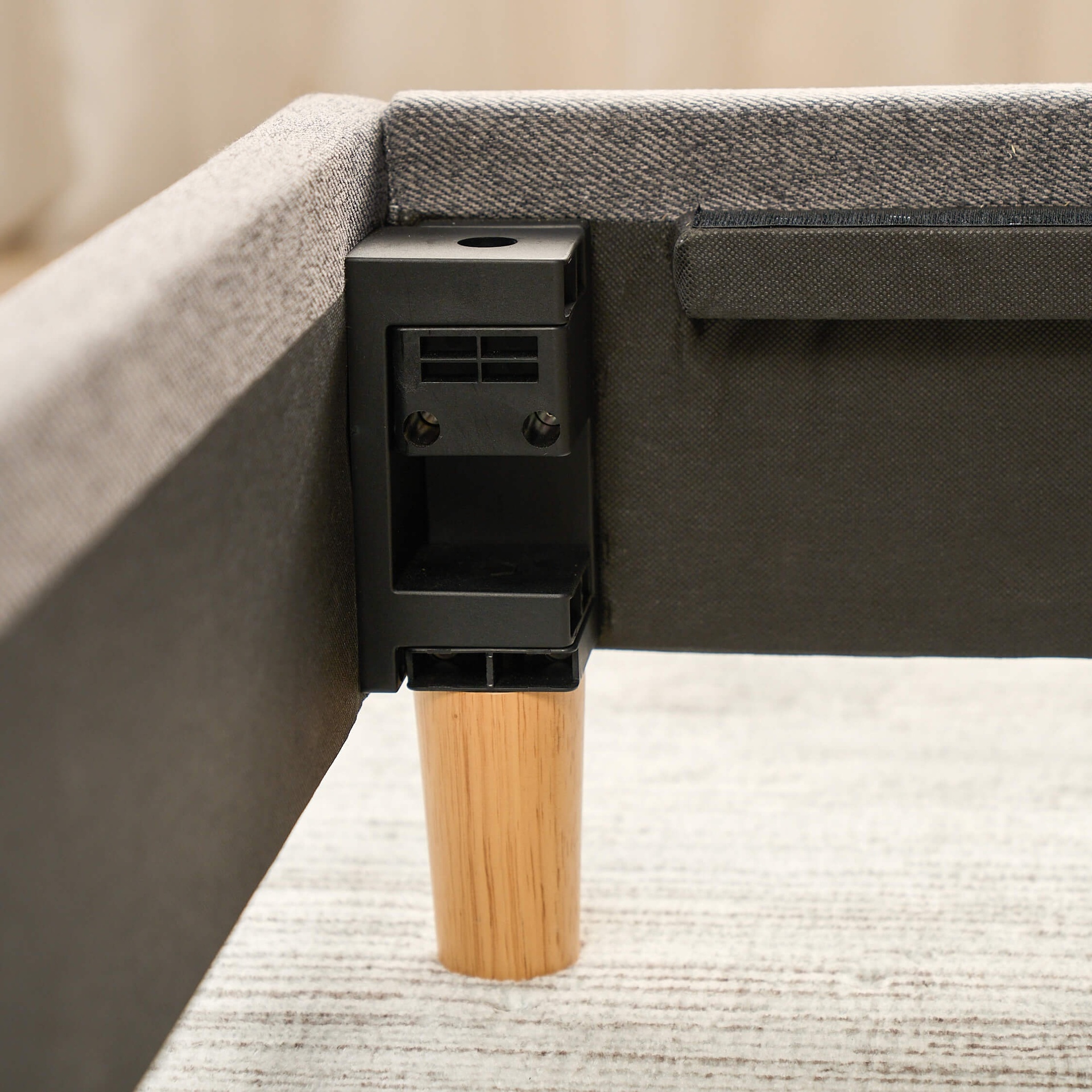 Giường bọc nệm Amando Nest
