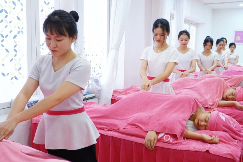 Khóa học Chăm sóc mẹ và bé