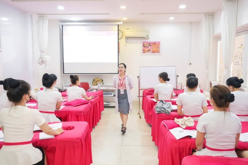 Khóa học Chăm sóc mẹ và bé