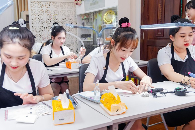 Khóa học Phun xăm
