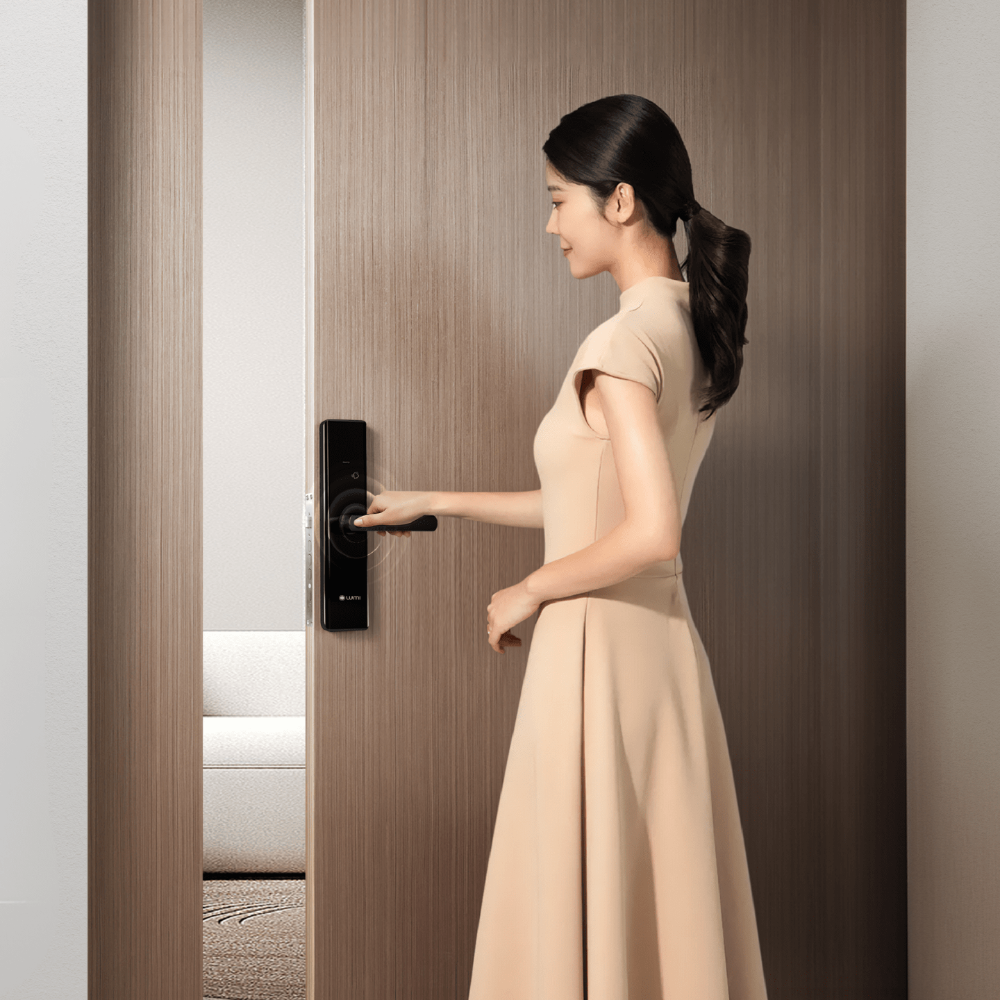 Khóa thông minh Lumi cửa gỗ