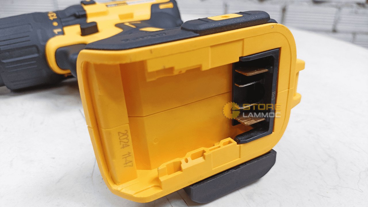 Máy khoan dùng pin 20V lực 65N đầu kẹp 13mm Dewalt DCD7781