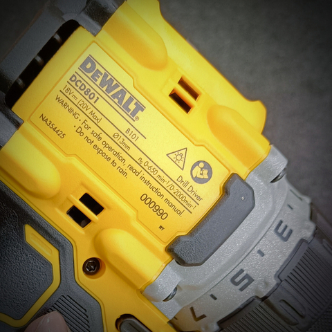 Máy khoan pin 20V lực 90Nm Anti Rotation Dewalt DCD801N
