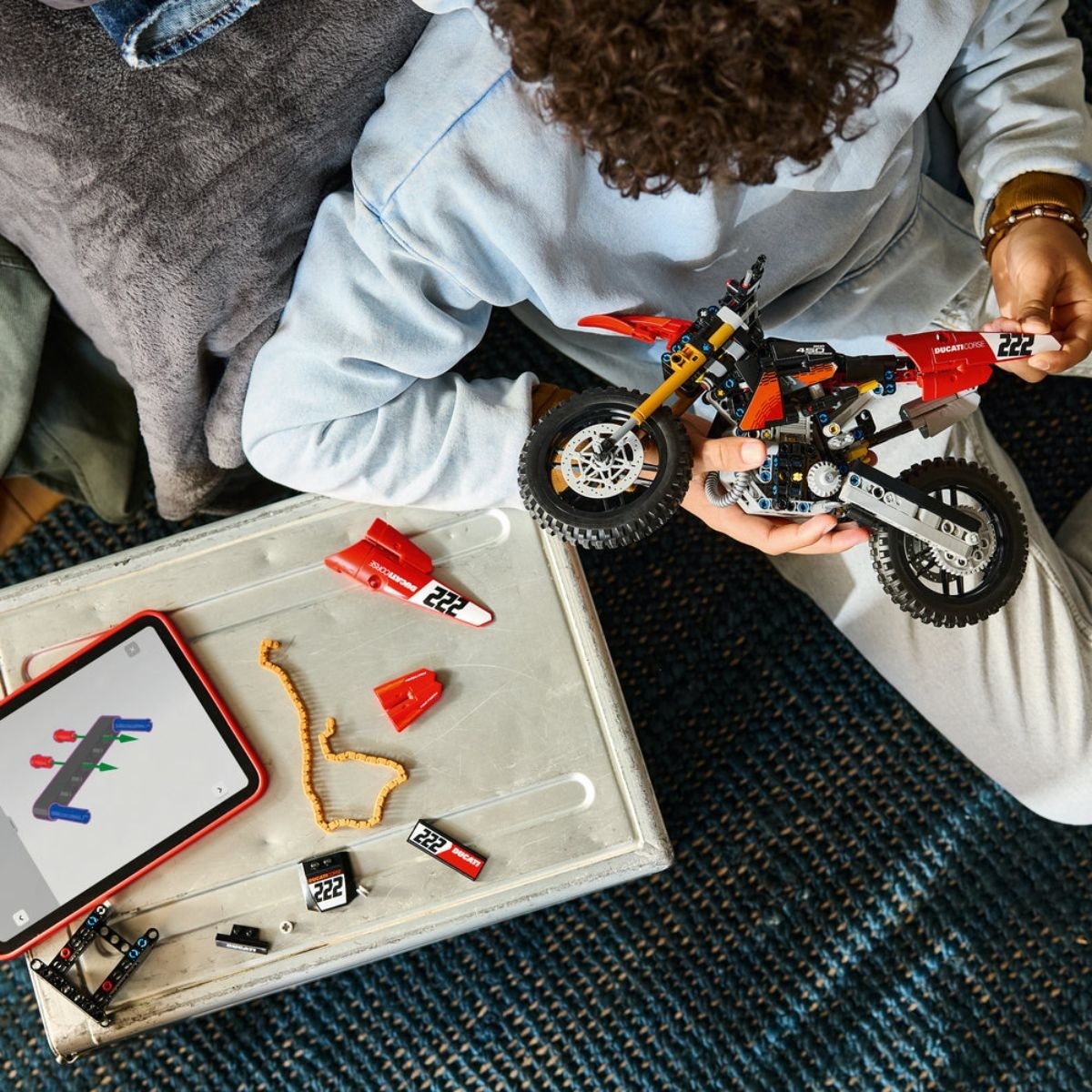 Đồ Chơi Lắp Ráp Mô Tô Ducati Desmo450 MX Factory LEGO TECHNIC 42238 (457 Chi Tiết)