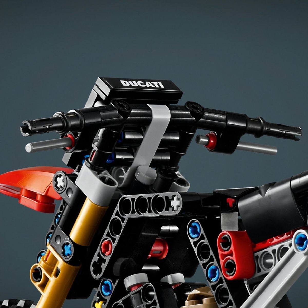 Đồ Chơi Lắp Ráp Mô Tô Ducati Desmo450 MX Factory LEGO TECHNIC 42238 (457 Chi Tiết)