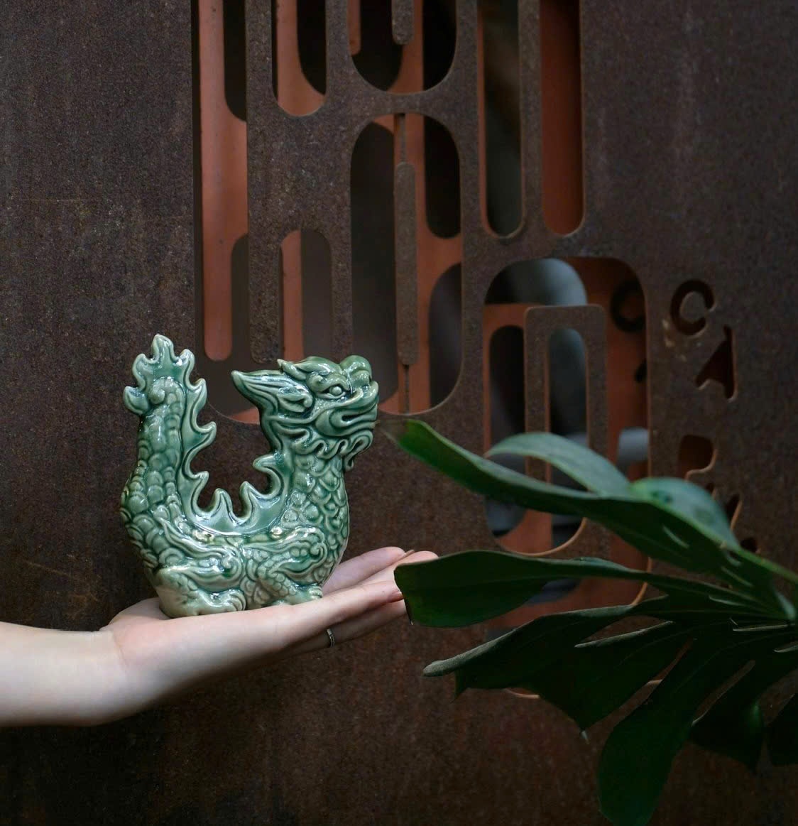 Rồng gốm Hiên Vân (12.5x13x4.5cm)