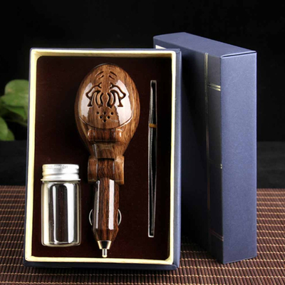 Tẩu xông trầm trên ô tô A6