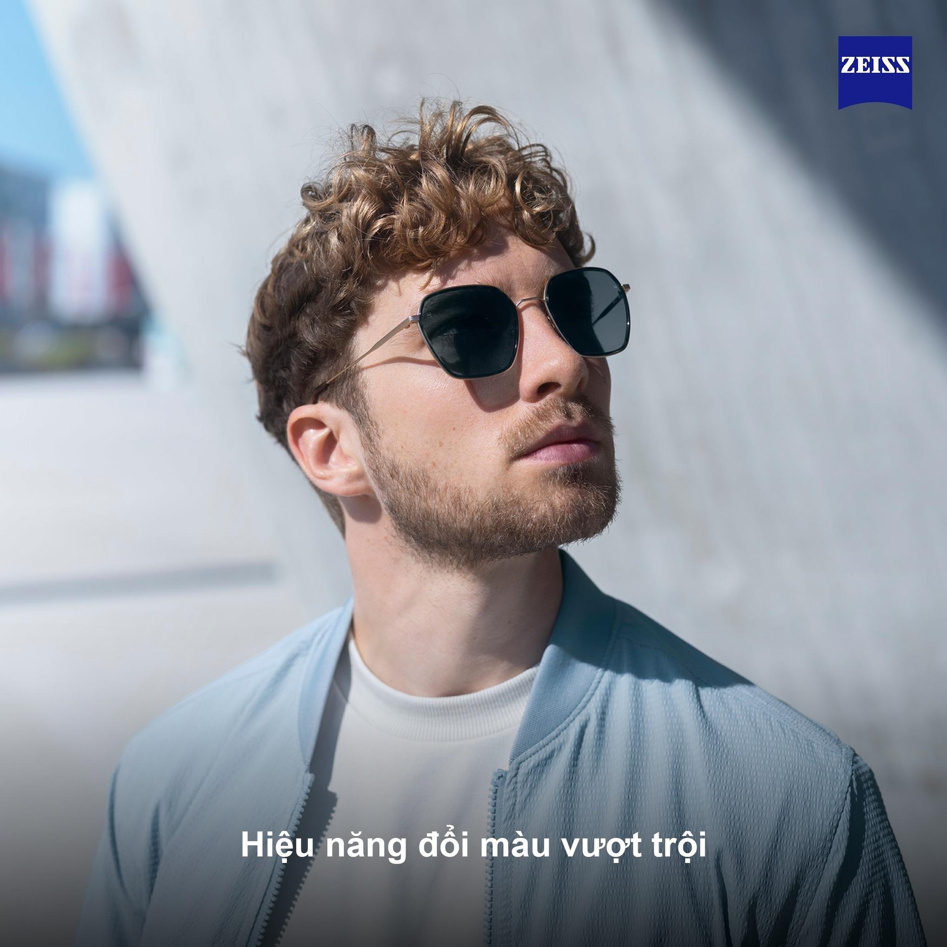 Tròng đánh đổi màu ZEISS Single Vision PhotoFusion Pioneer