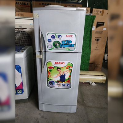 Tủ lạnh Sanyo 185 lít ngăn đá trên