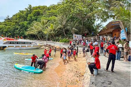 Vé máy bay hạ nhiệt, vì sao giá tour hè vẫn cao?