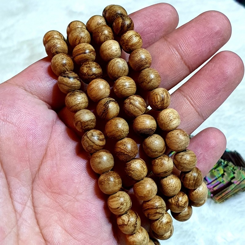 Vòng tay trầm hương 108 hạt 6 ly