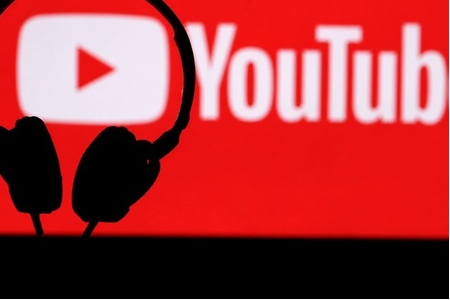YouTube nâng cấp podcast bằng AI, thách thức Spotify